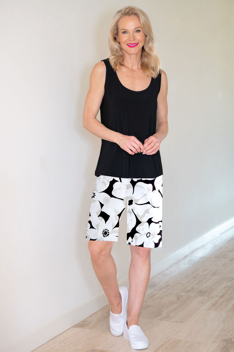 4175 Manhattan Cuff Short - White Daisy