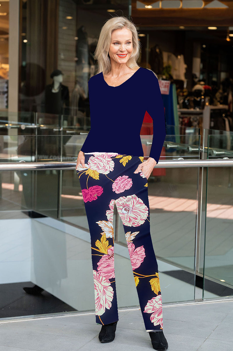 5326 Cigar Pant with Pockets - Navy Flower