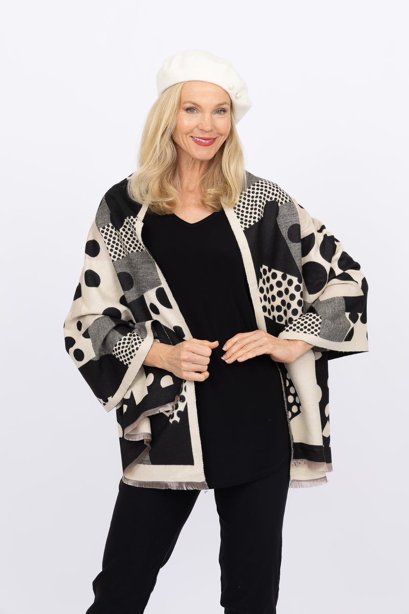 P12 Shawl - Cream Spot