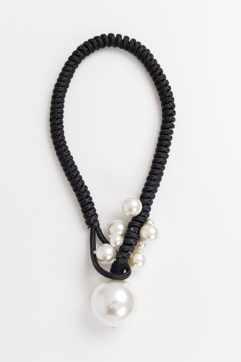 F18 Pearl Necklace - Black