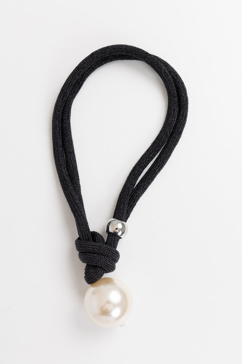 A457 Pearl Necklace - Black