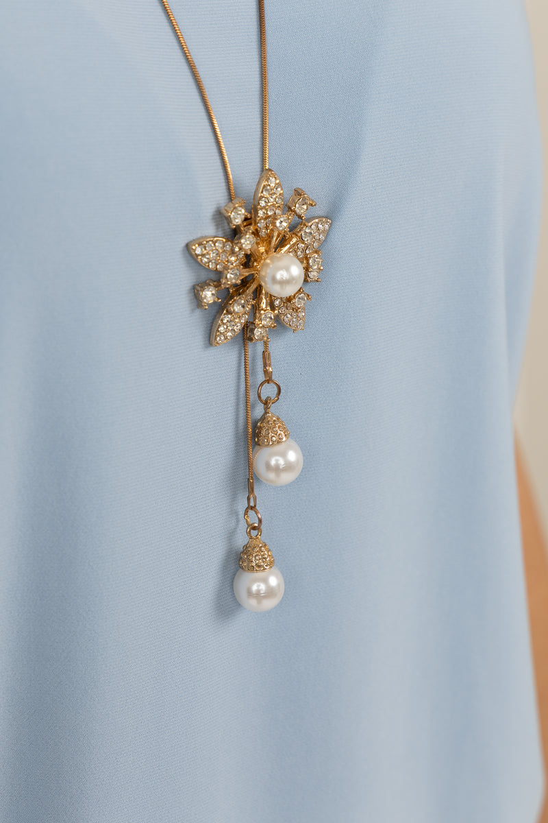 A782 Necklace - Crystal Flower