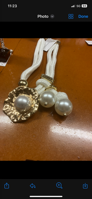 N14 PEARL FLOWER Necklace - White/Gold